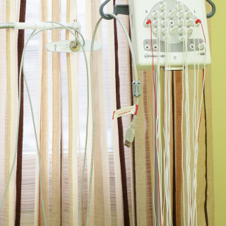 Новая услуга - электроэнцефалограмма (ЭЭГ)